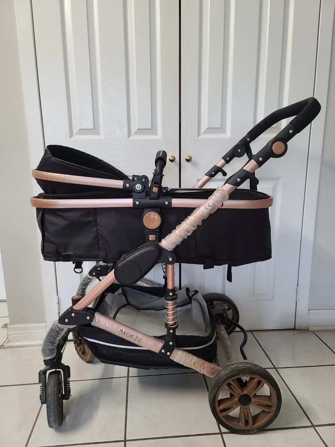 Magic ZC - Black & Rose Gold Baby Bassinet Stroller - photo 2