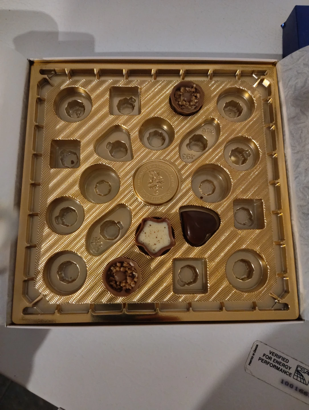 Lindt Mini Pralinés Assorted Chocolates Box