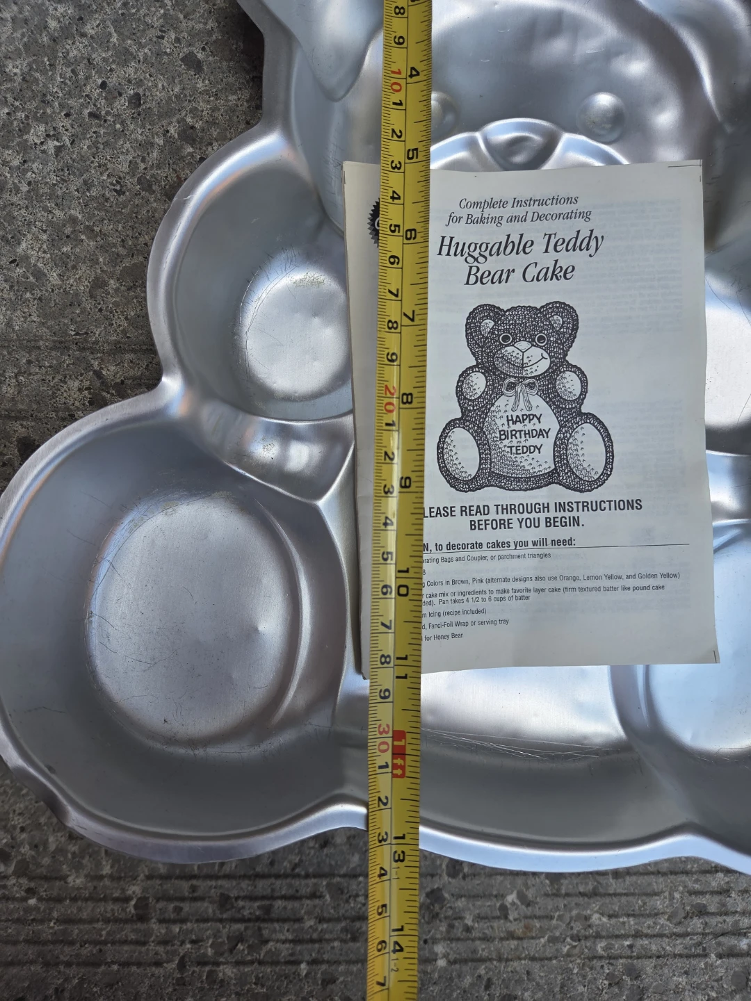 Wilton Huggable Teddy Bear Cake Pan with Instructions - photo 5