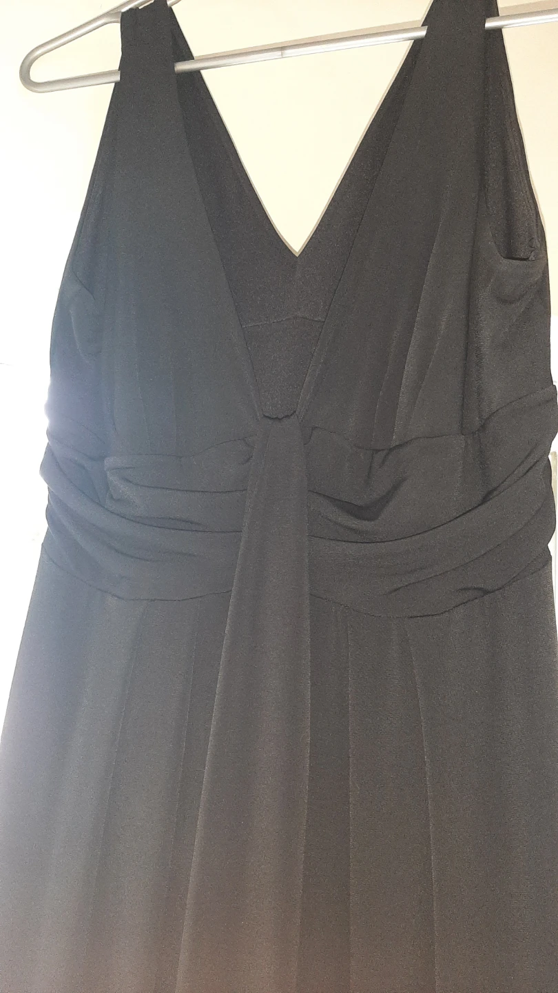 Black V-Neck Knee-Length Dress - photo 2