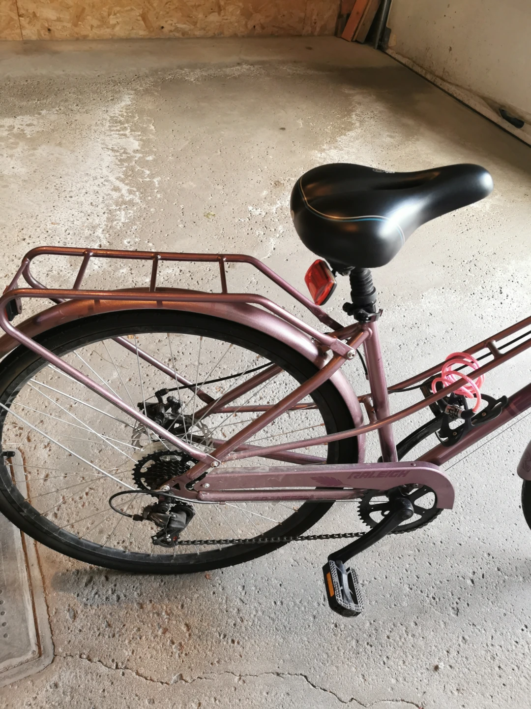 Raleigh Ladies City Bike - photo 4