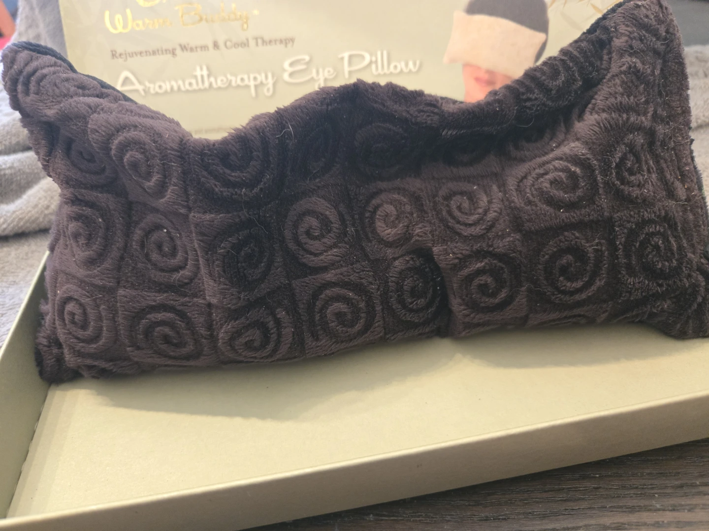 Warm Buddy Aromatherapy Eye Pillow - photo 2