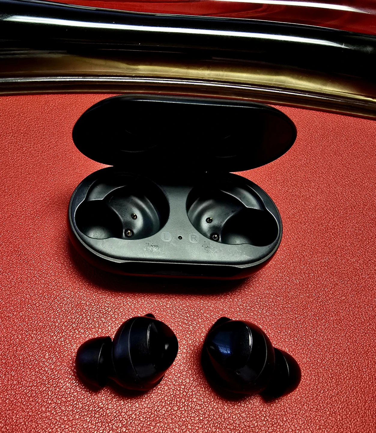 Samsung Galaxy Buds+ - photo 2