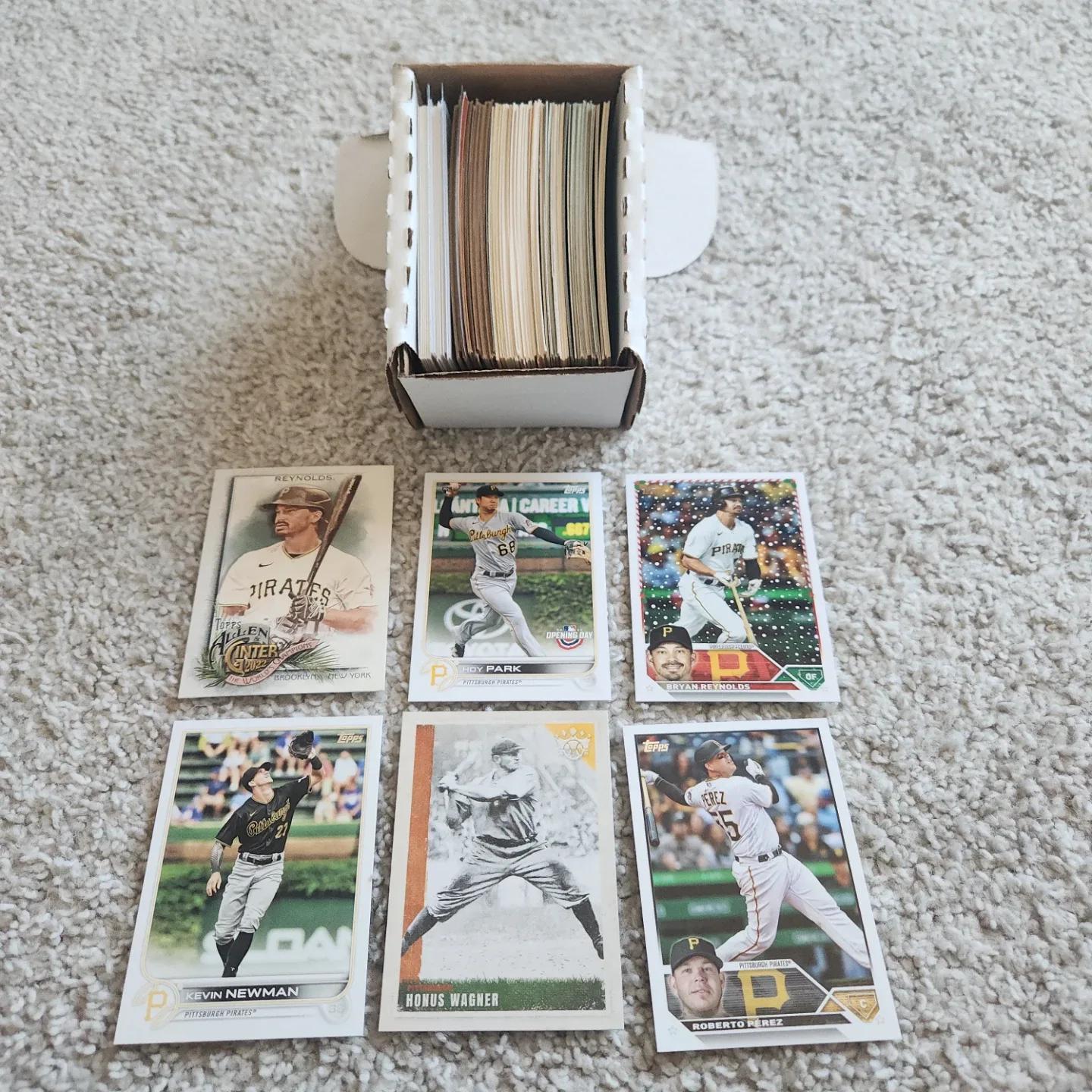 Pittsburgh Pirates, 100 Baseball Cards Team lot - photo 2