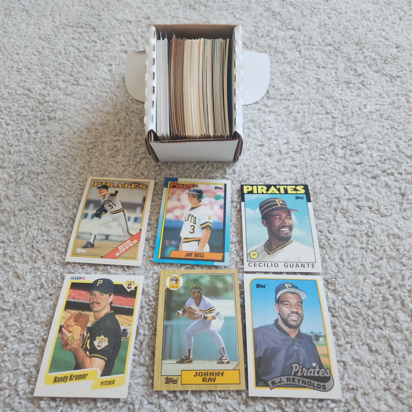 Pittsburgh Pirates, 100 Baseball Cards Team lot - photo 3