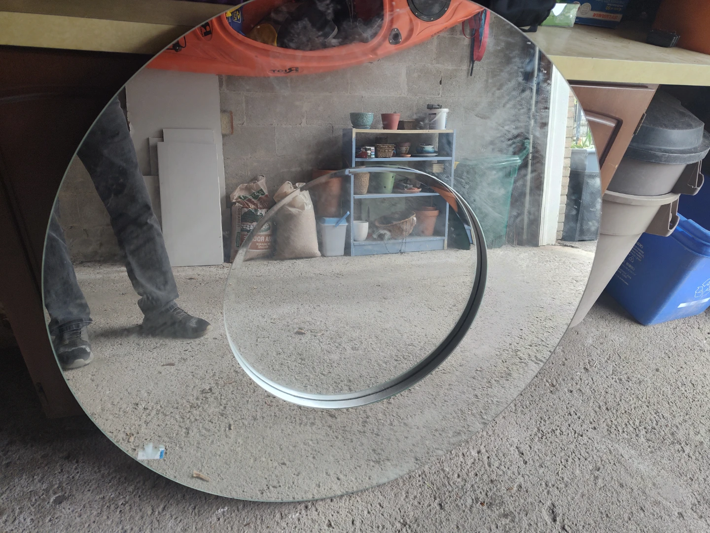 Large round mirror - photo 2