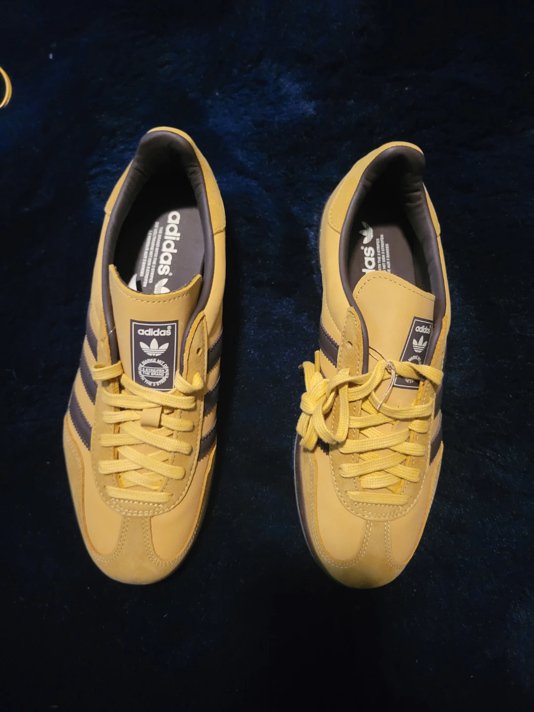 NEW ADIDAS GAZELLE  8.5.  GUM BOTTOM - photo 5