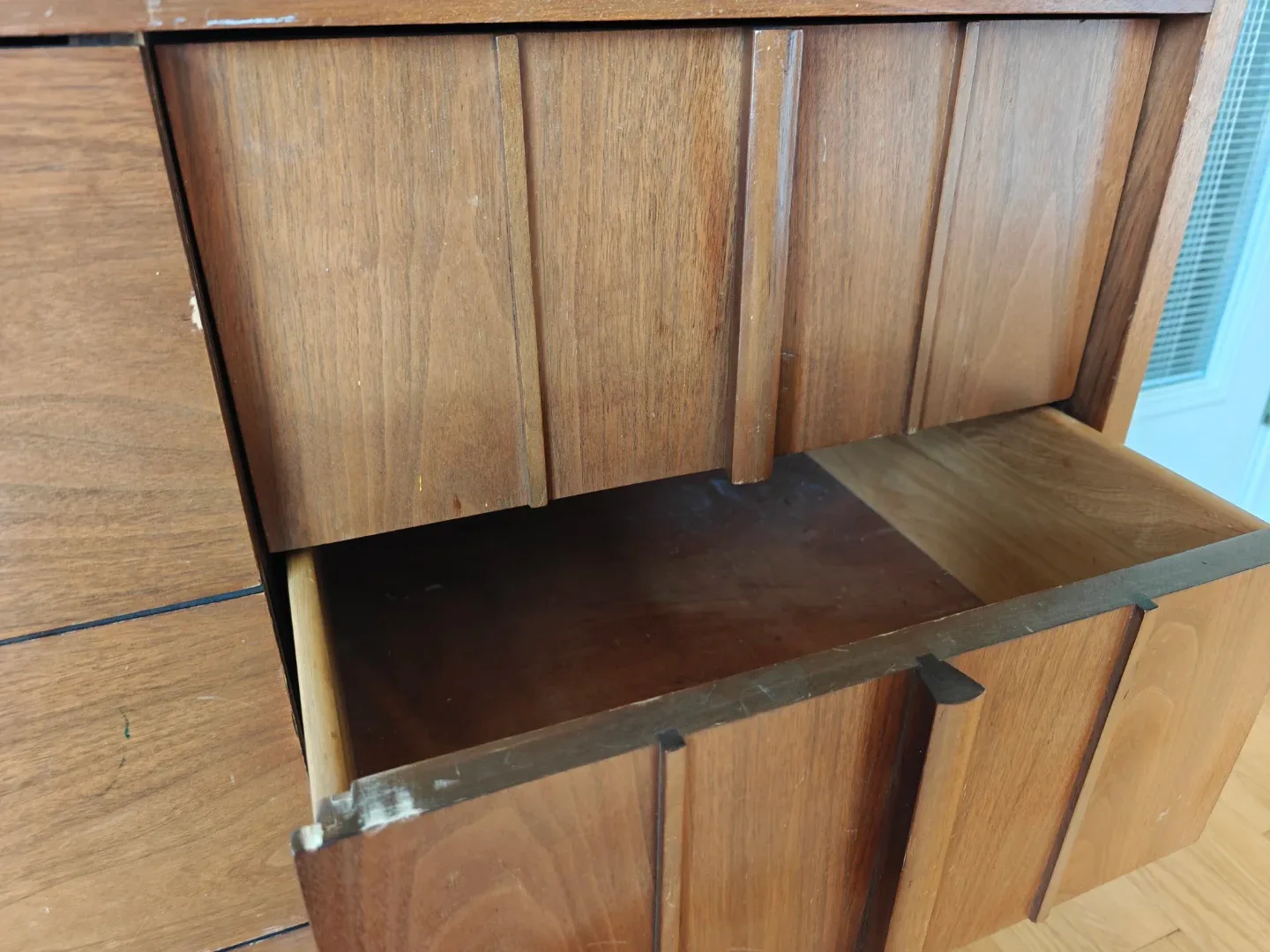 Mid-Century Modern Wood Dresser - photo 3
