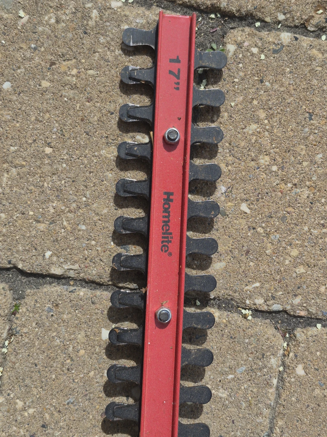 Homelite 17" Electric Hedge Trimmer - photo 3