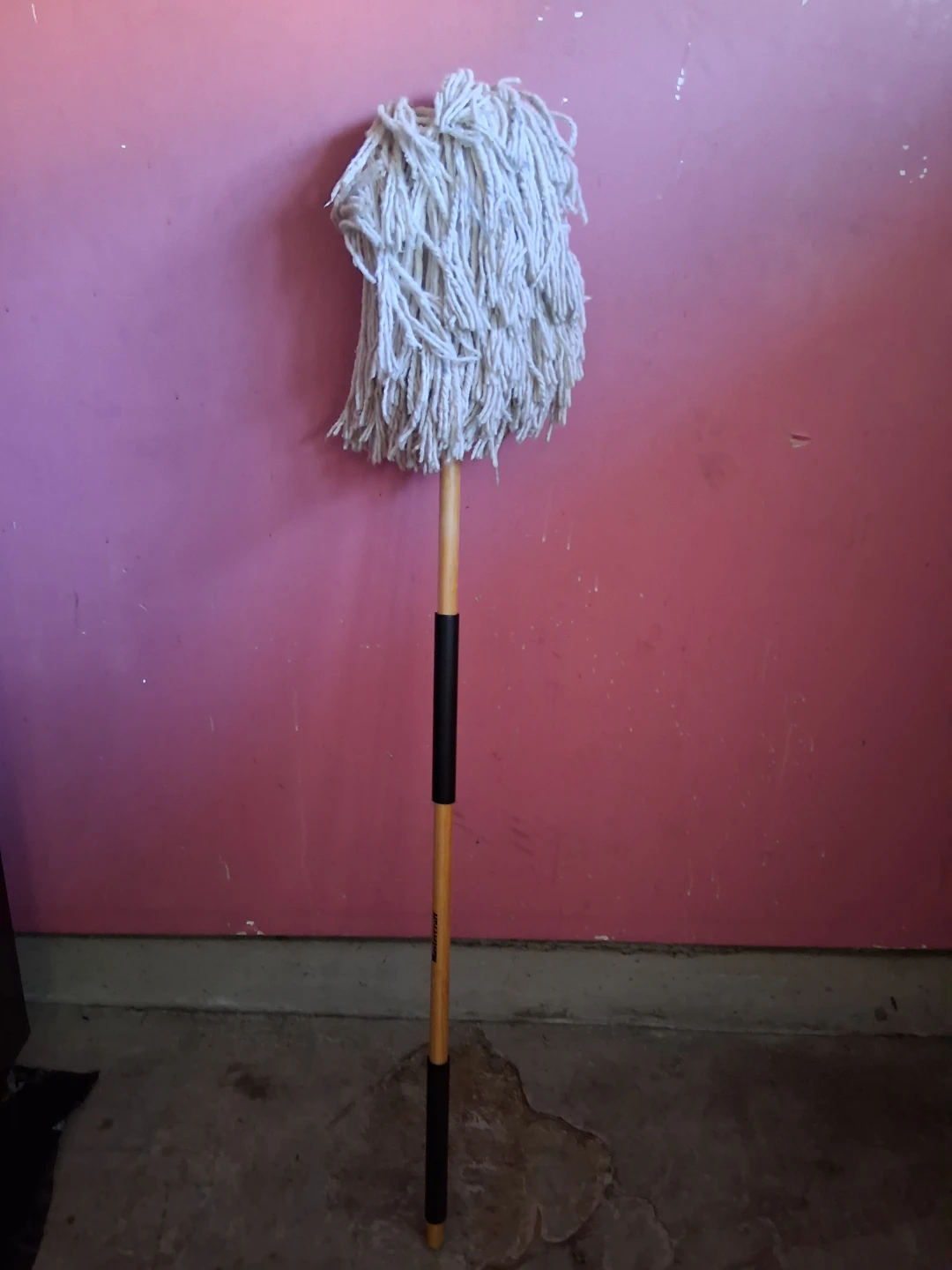 String mop with long wooden handle - photo 2