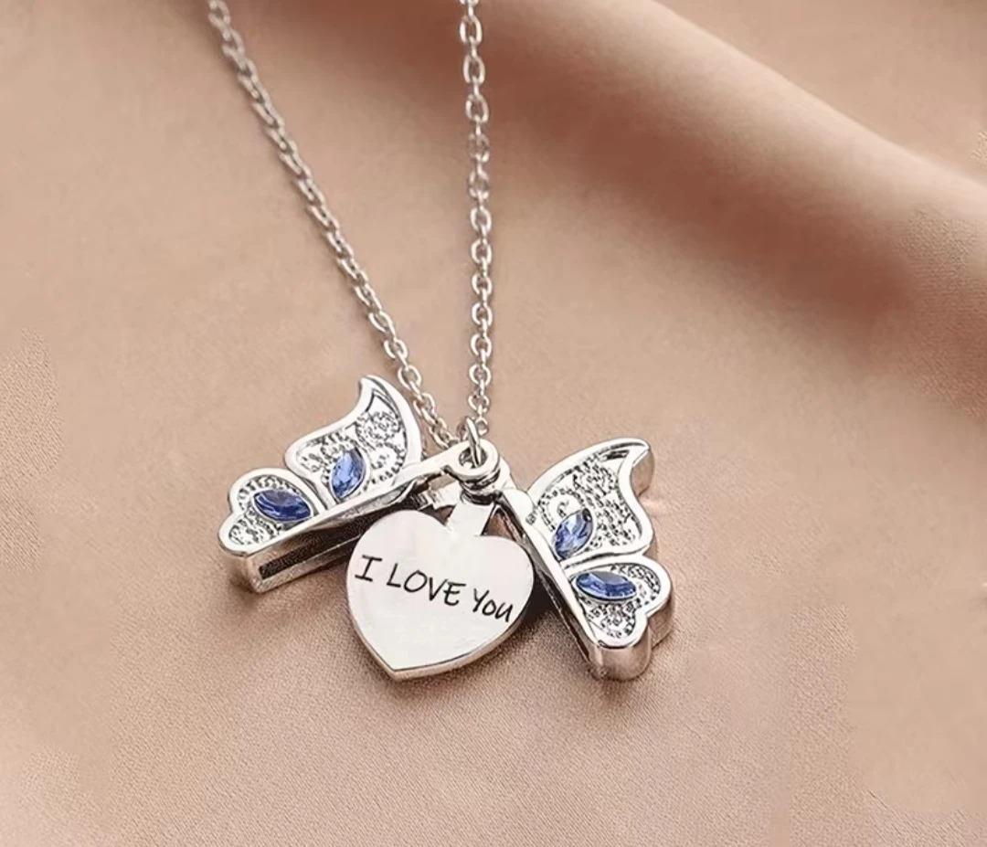 "I Love You Letter" Heart Pendant  Necklace - Silver Toned
