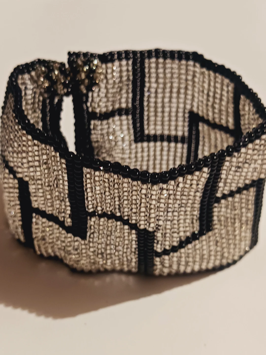 New !!:Geometric Black & Silver Beaded Bracelet