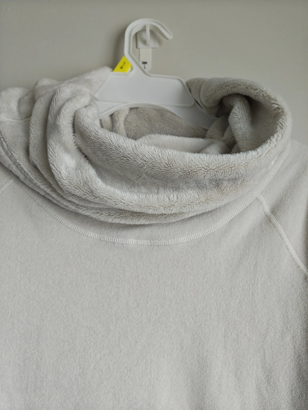 Lululemon Cream Cowl Neck Fleece Sweater Size 6 - photo 4
