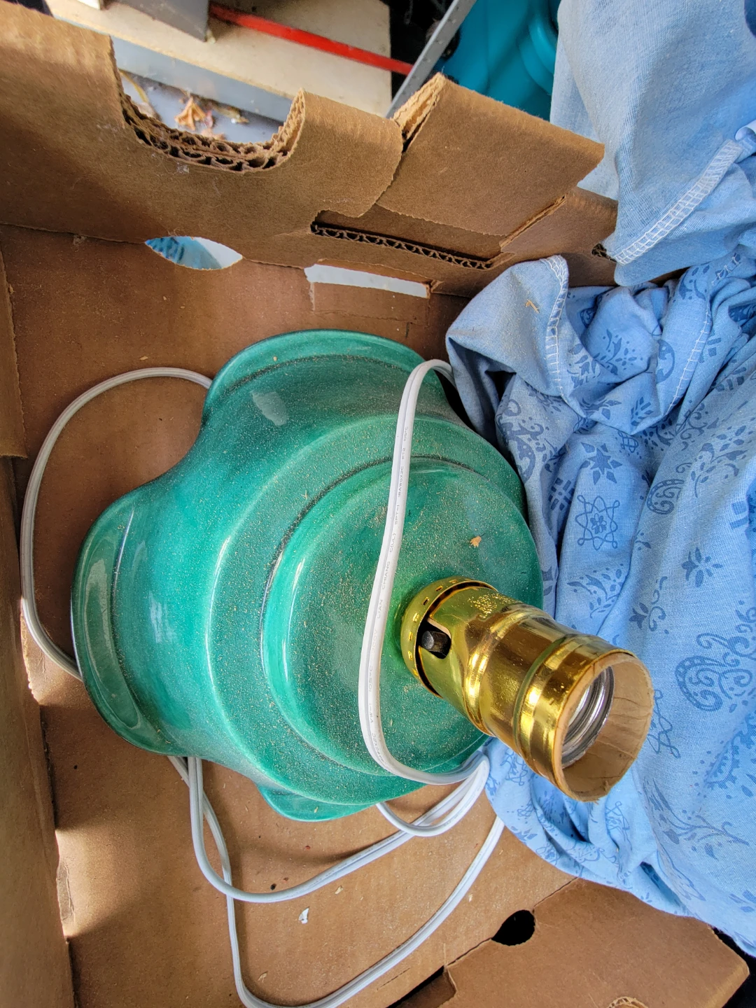Ceramic Christmas Tree Lamp - photo 3