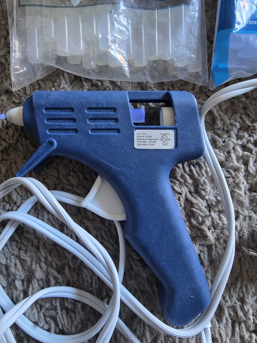 Glue Gun and glue sticks - photo 2