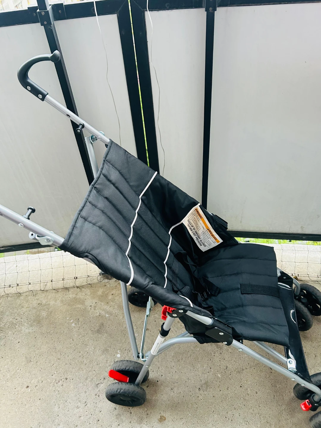Black Lightweight Stroller - photo 3
