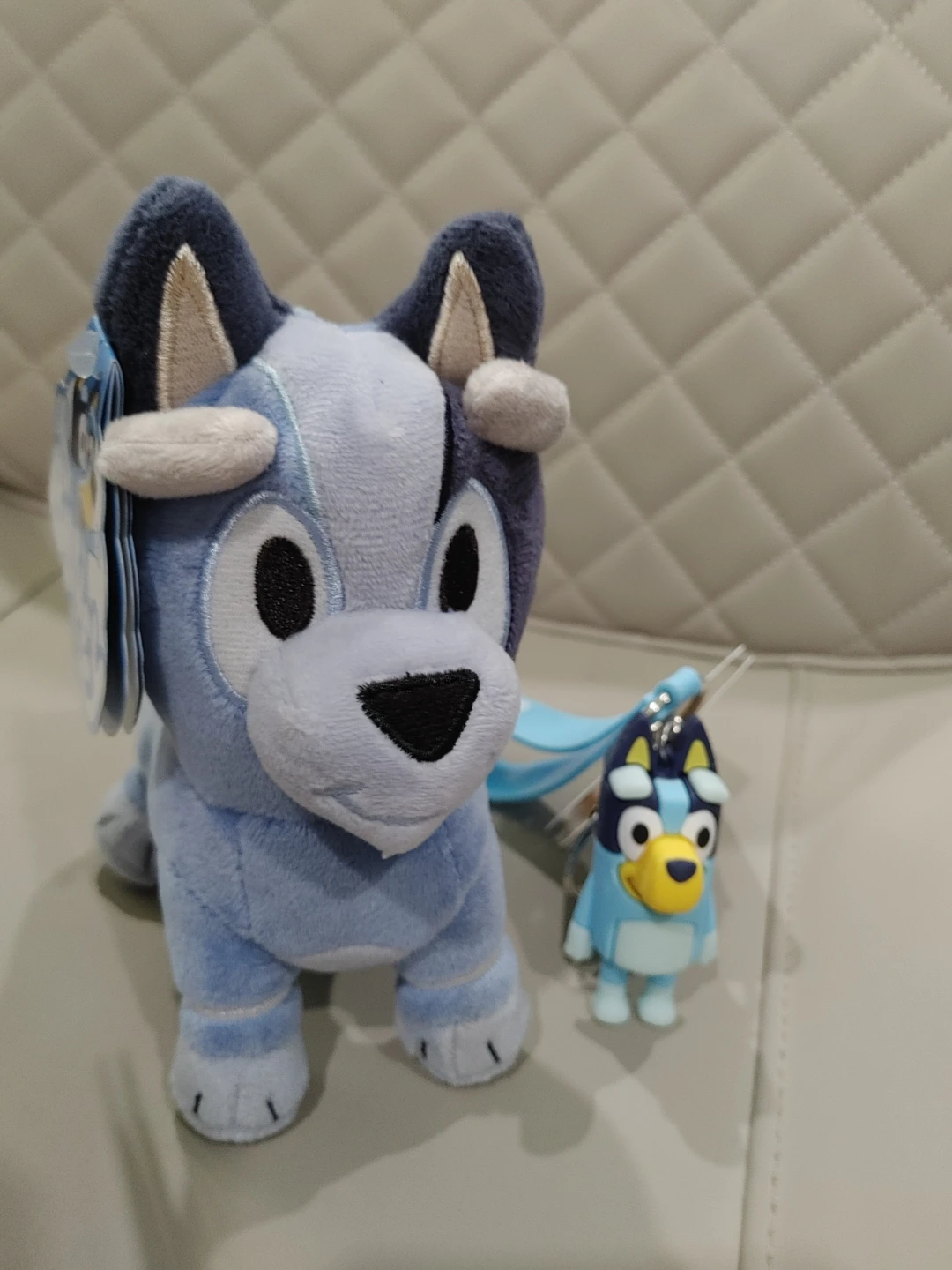 🧡BRAND NEW! BLUEY PLUSH TOY & BLUEY KEYCHAIN BUNDLE