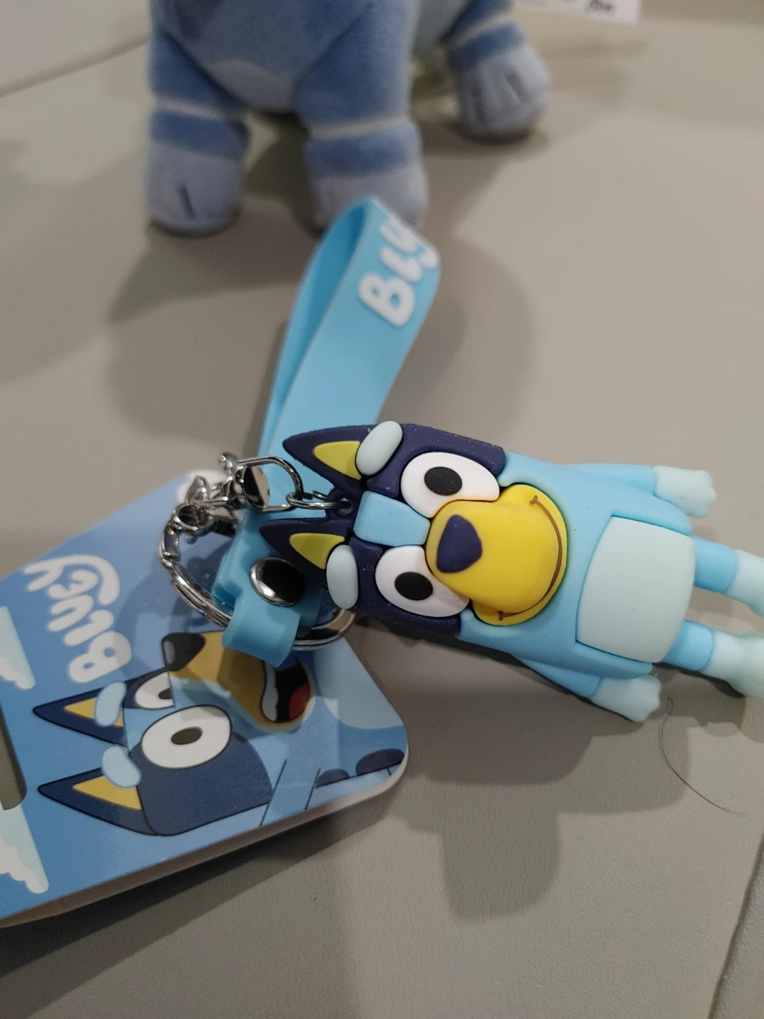 🧡BRAND NEW! BLUEY PLUSH TOY & BLUEY KEYCHAIN BUNDLE - photo 4