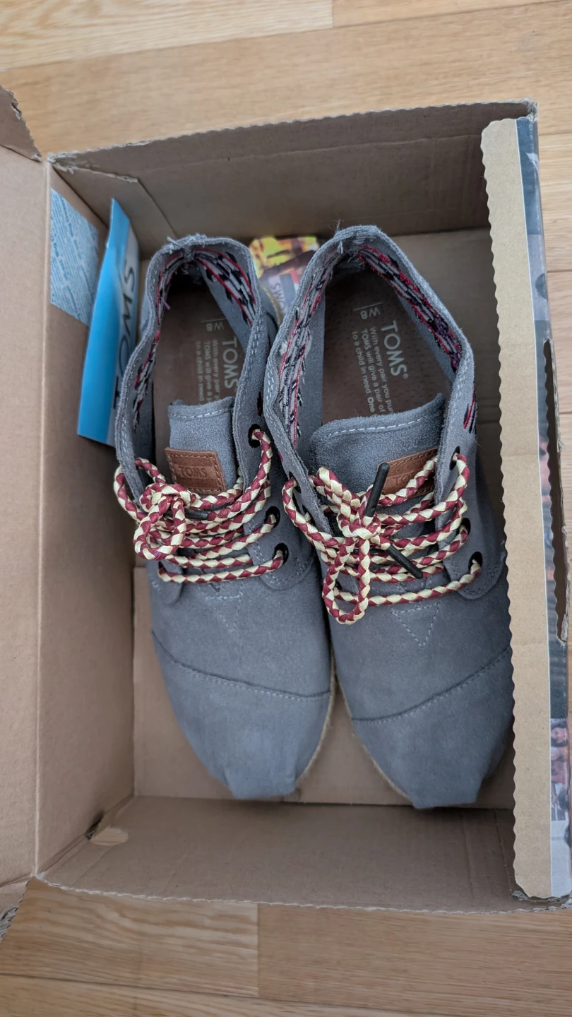 TOMS Women shoes