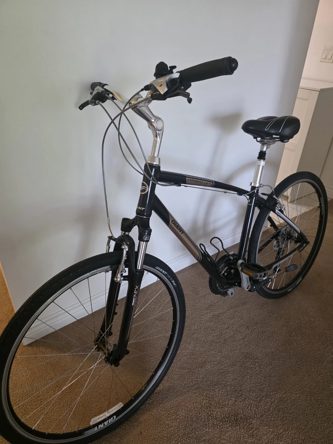 Giant Cypress DX Hybrid Bike - Medium