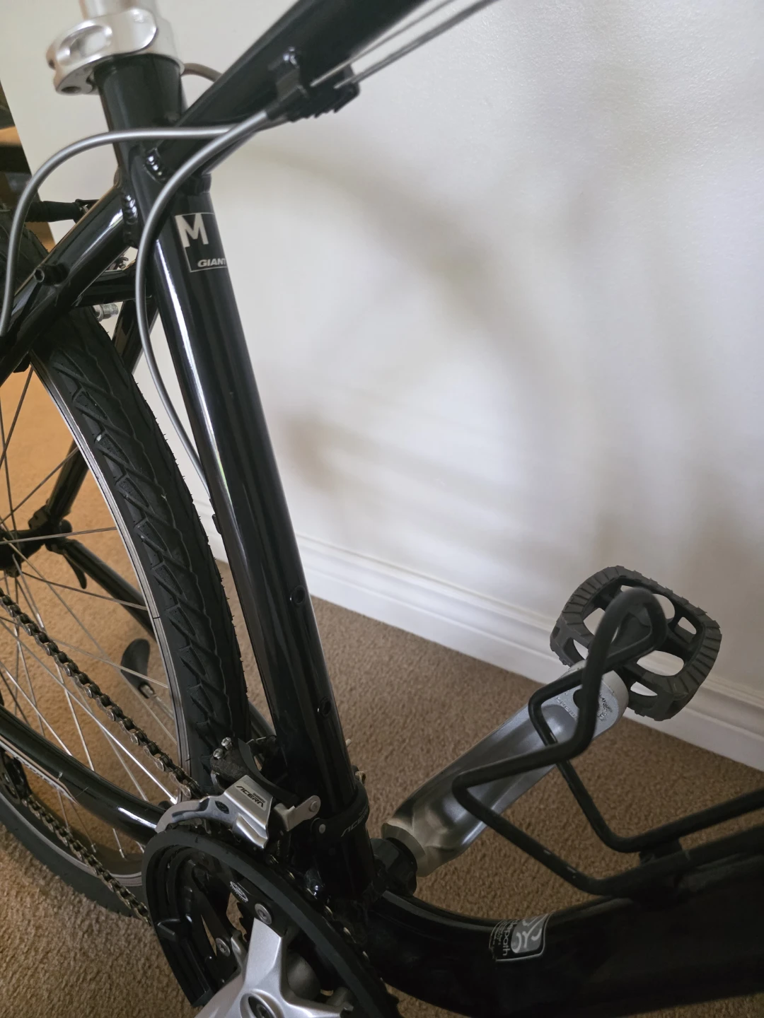 Giant Cypress DX Hybrid Bike - Medium - photo 4