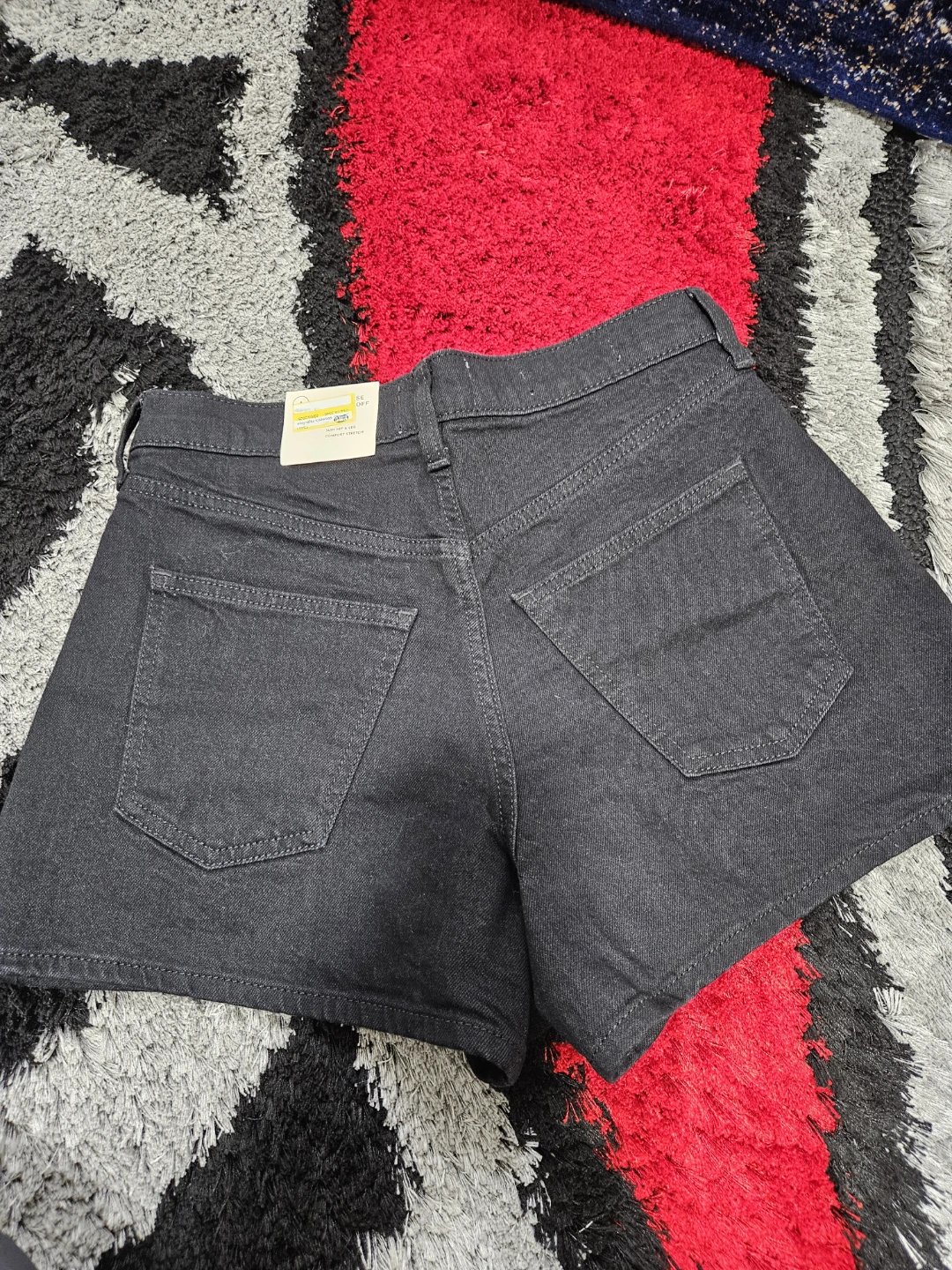 Universal Thread Women's Black Denim Shorts Size 4 - photo 2