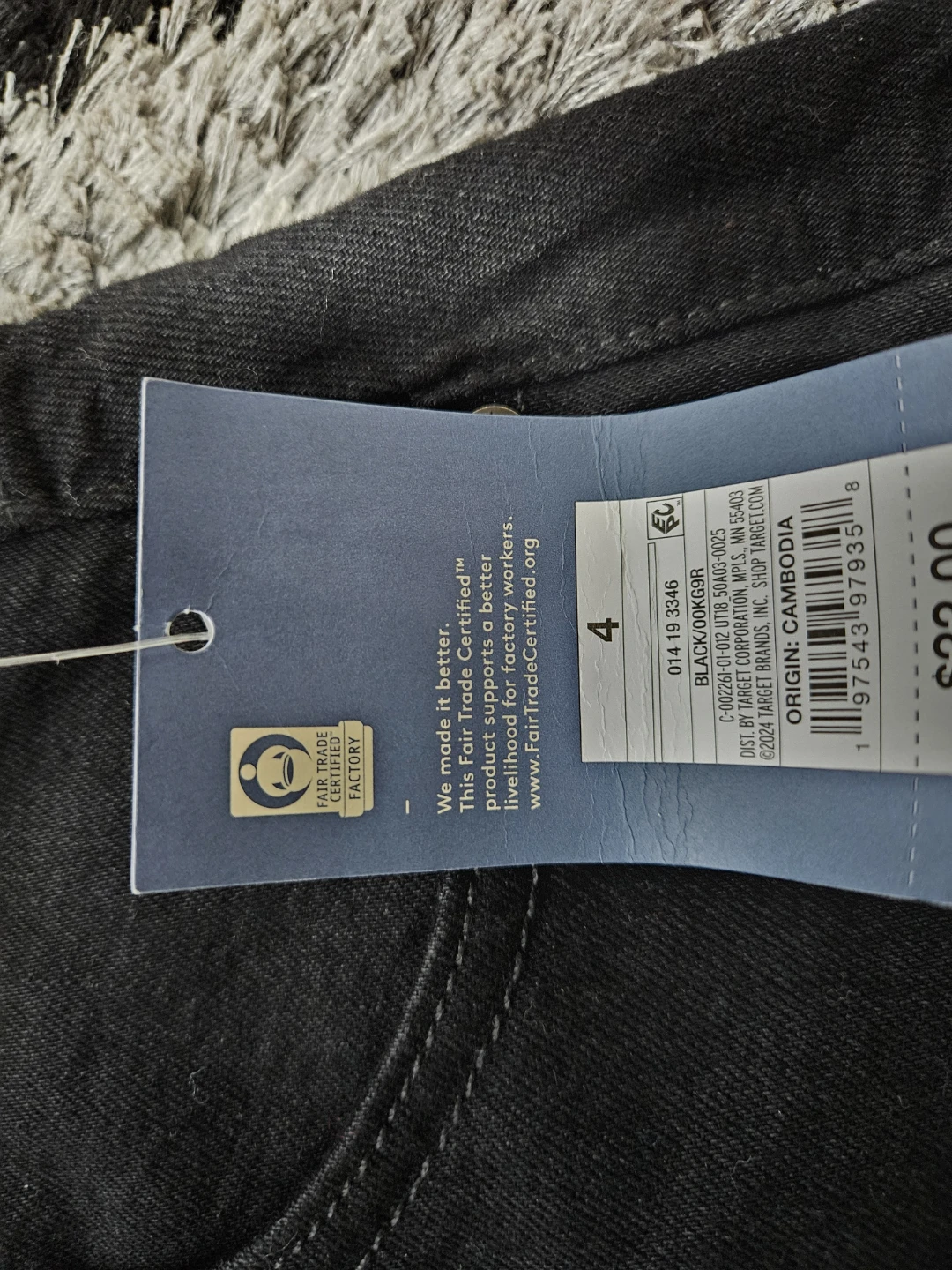 Universal Thread Women's Black Denim Shorts Size 4 - photo 3