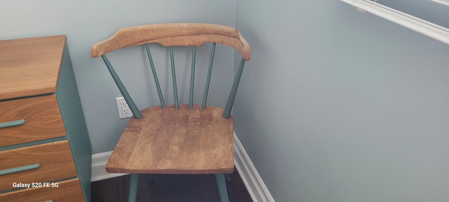 Solid wood double bedroom set with extra chairs. - photo 3