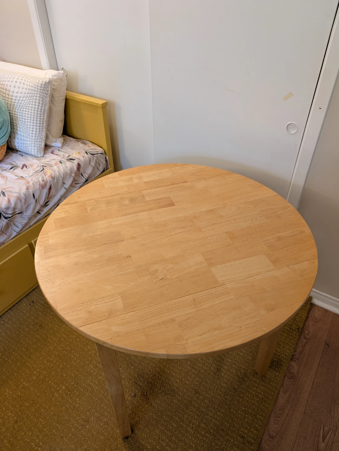 Round drop-leaf table. 35in - 23in - photo 2