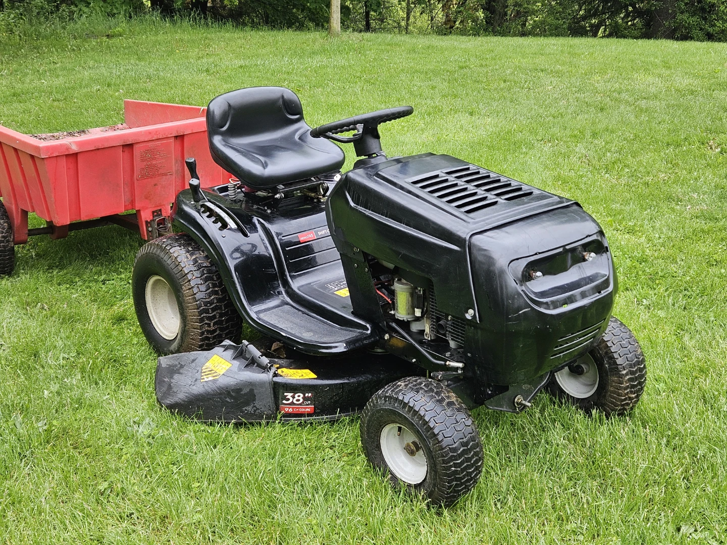 38" riding lawn tractor