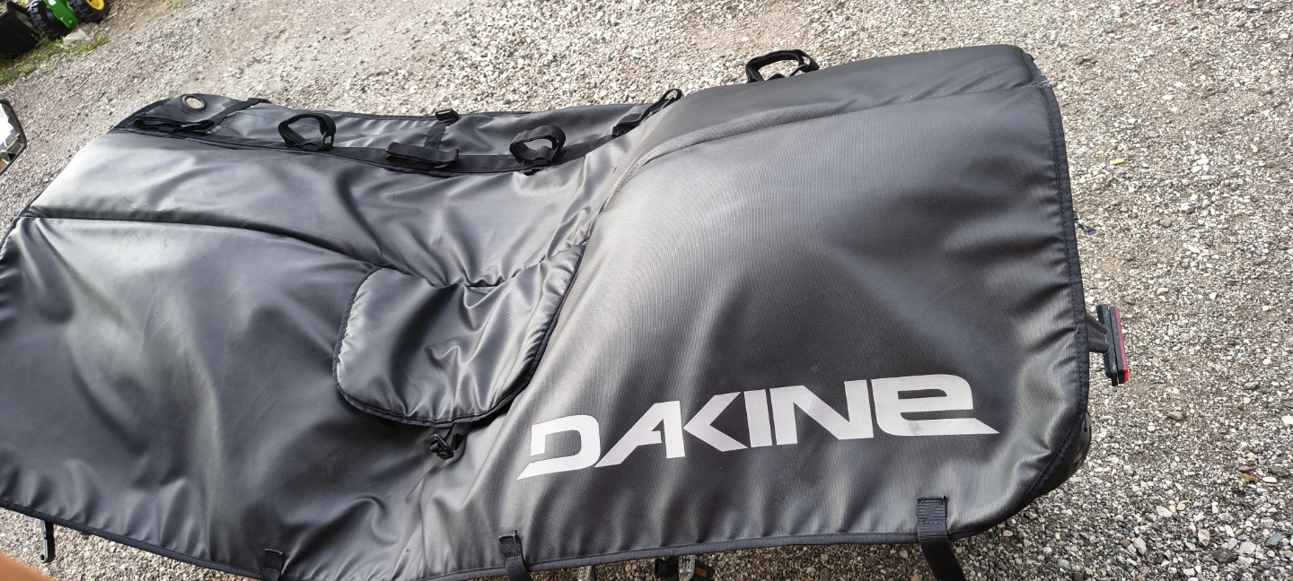 Dakine Black Padded Tailgate Bike Pad