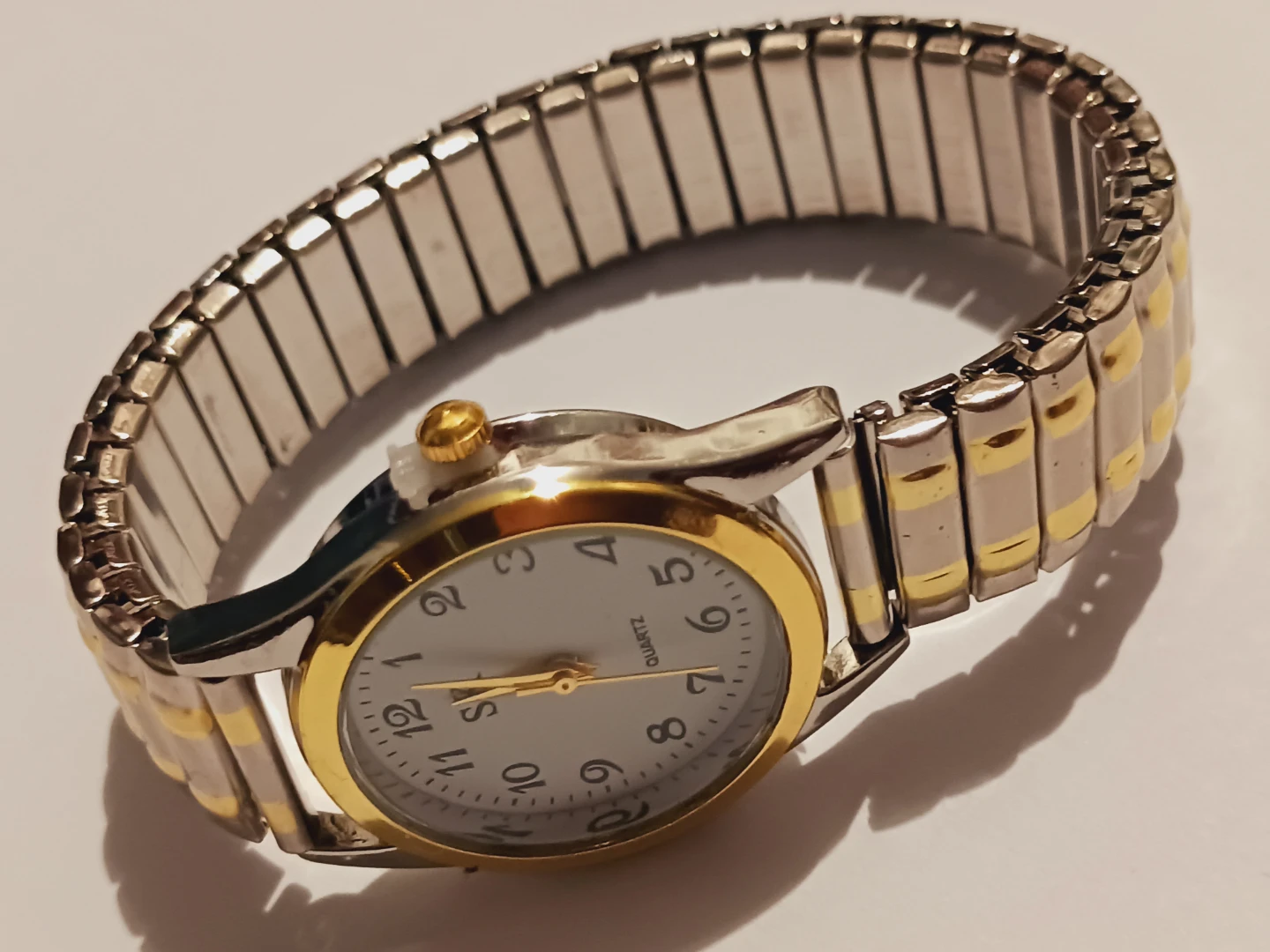 New !! SK Quartz Watch - Two-Tone Metal Expansion Band - photo 4