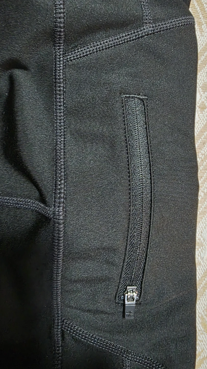 Athleta Black & White Striped leggins - photo 3