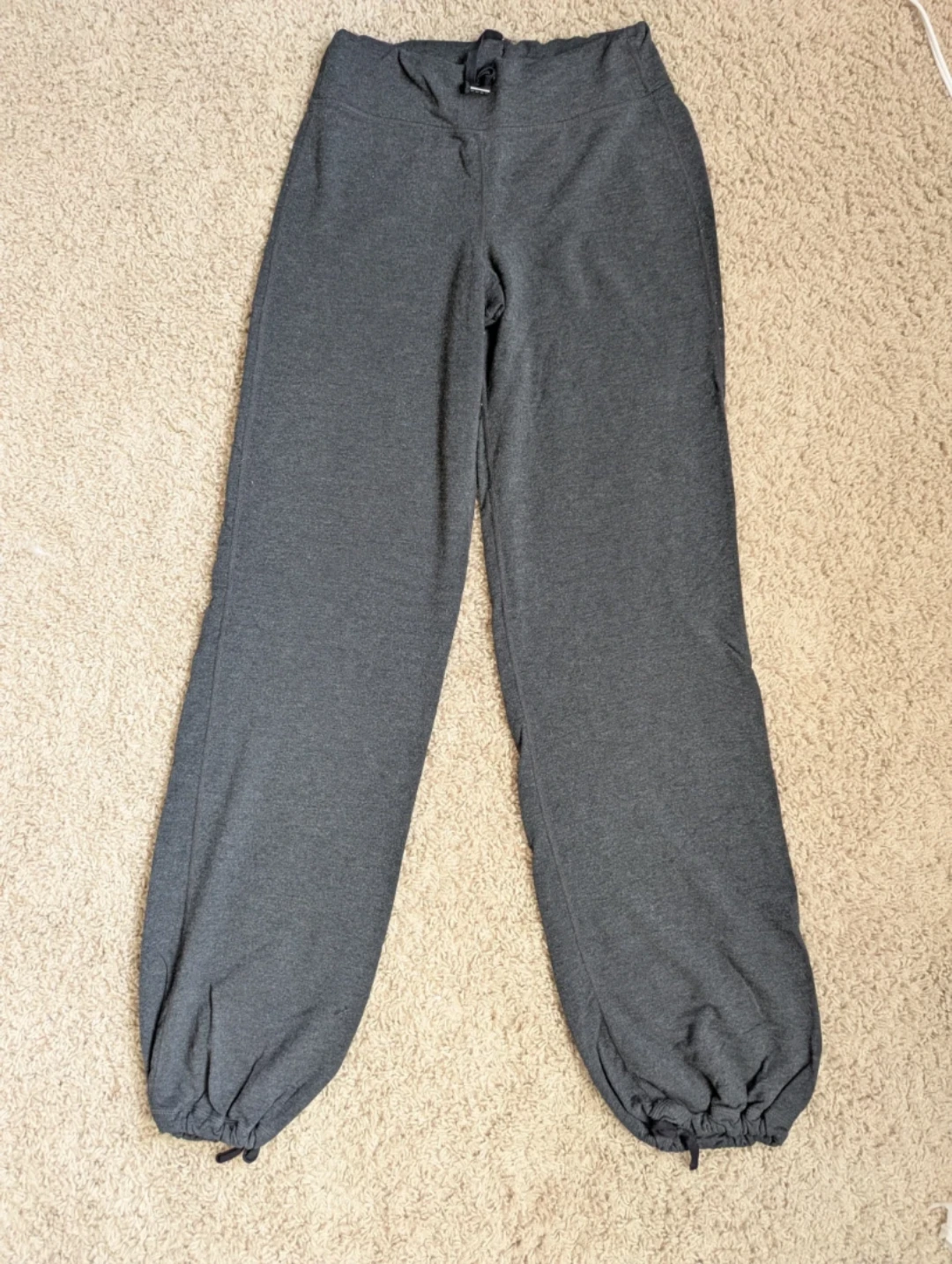 Lululemon Grey Sweatpants Size 6
