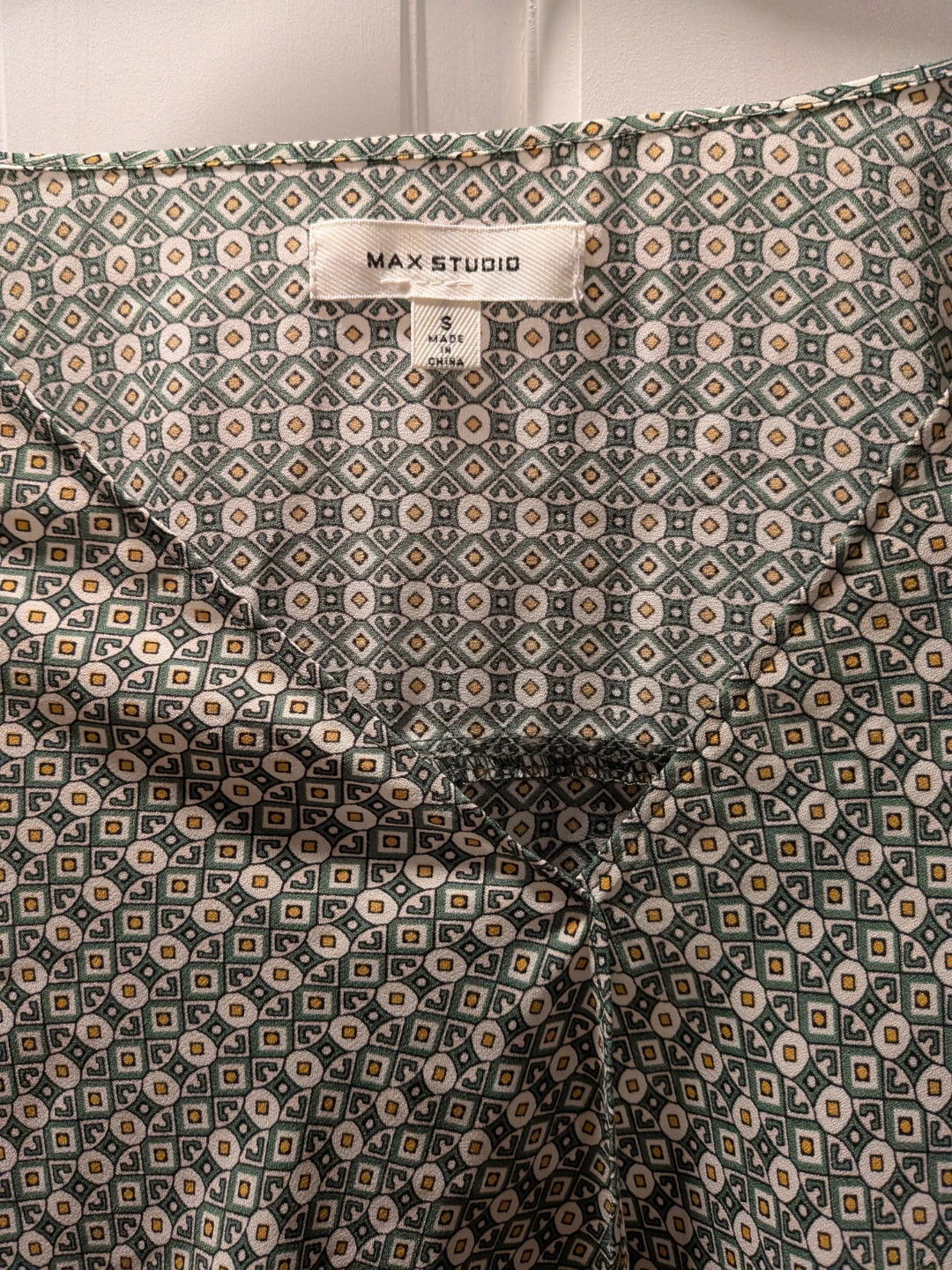 Max Studio Women's Green Geometric Print Blouse - Size S - photo 2