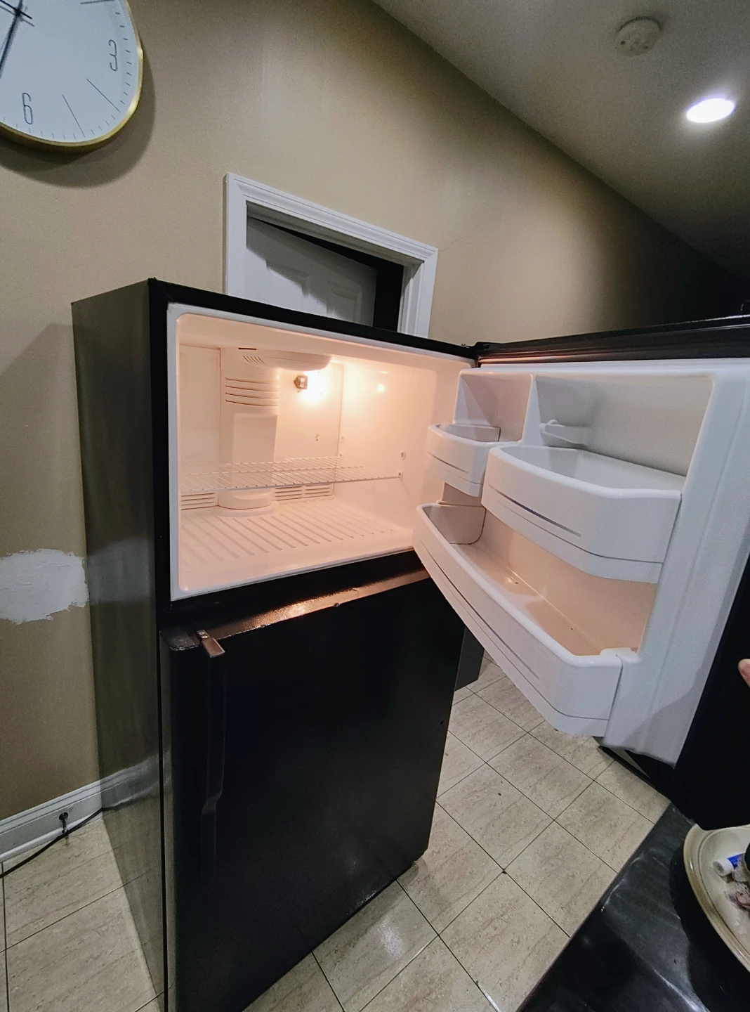 Black Top-Freezer Refrigerator - photo 4