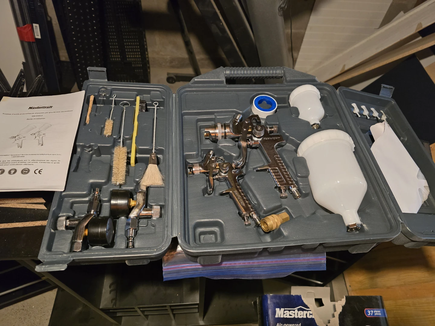 Mastercraft Air-powered Gravity-Feed Spray Gun with Accessories - photo 2