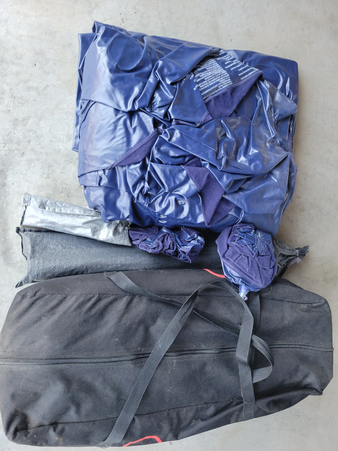 Camping set: Outdoor Works Tent + 2 Air mattresses - photo 2