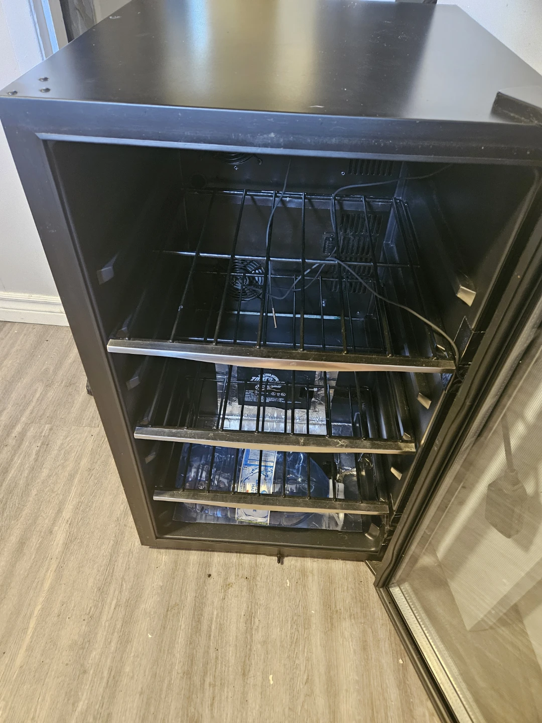 Incubator - photo 2