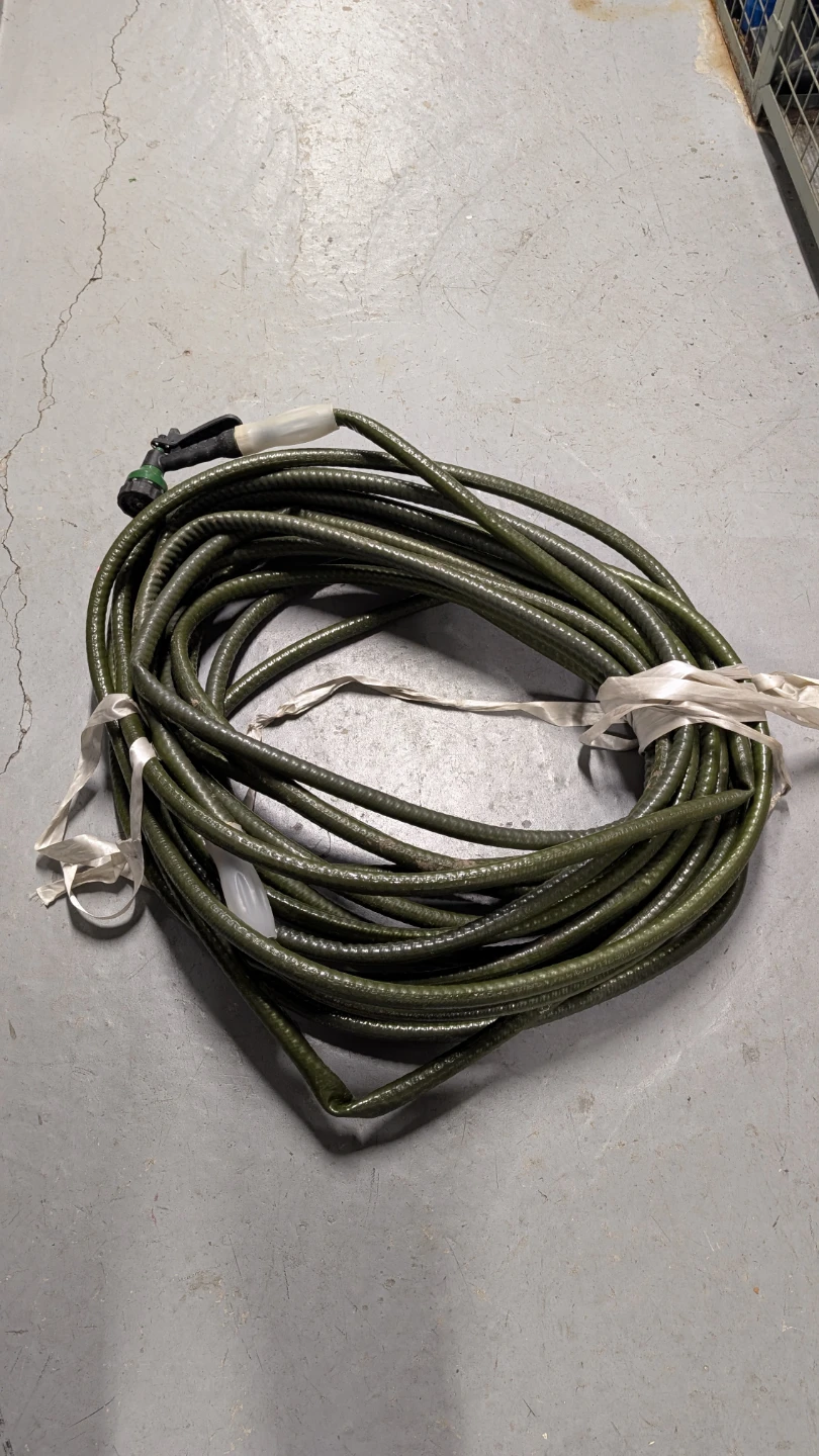 100 ft Green Garden Hose with Spray Nozzle - photo 2
