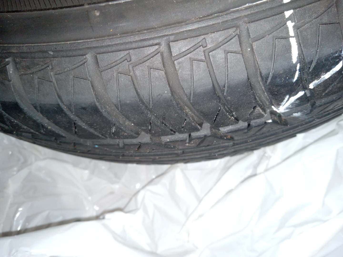 Motormaster All season tires - photo 3