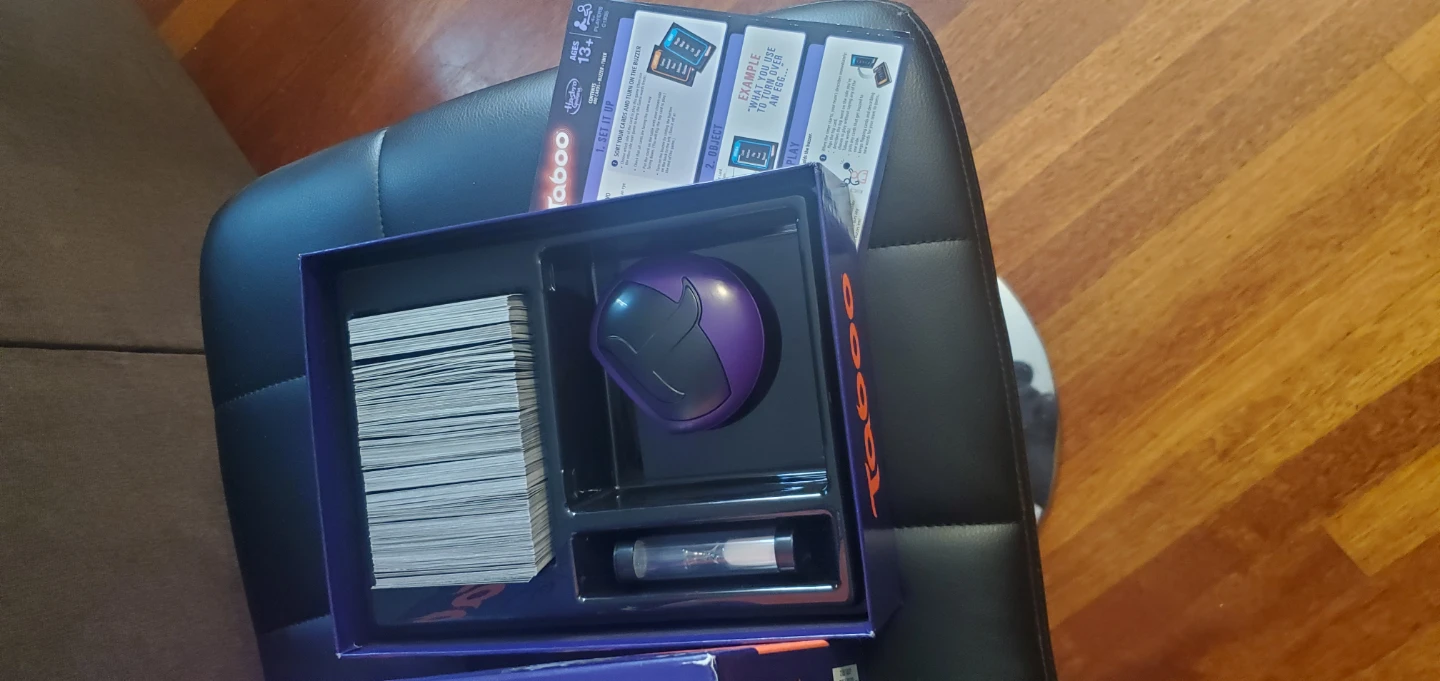 Taboo Electronic Buzzer Game - photo 2