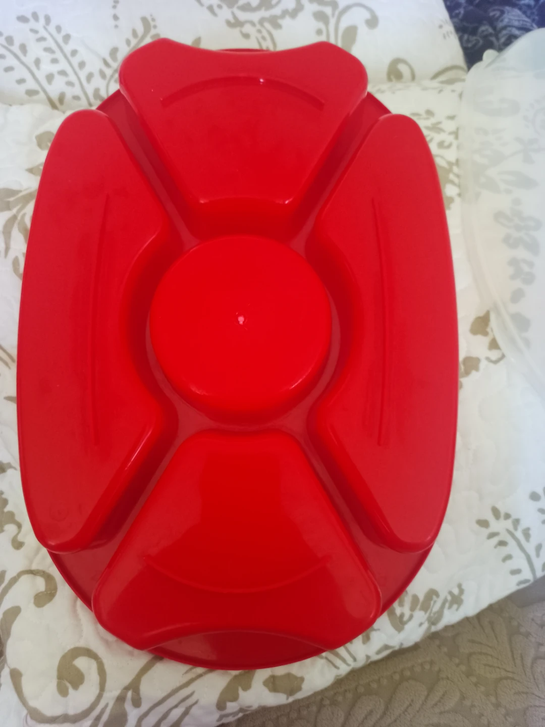 Aero Housewares Red Divided Serving Tray with Lid - photo 4