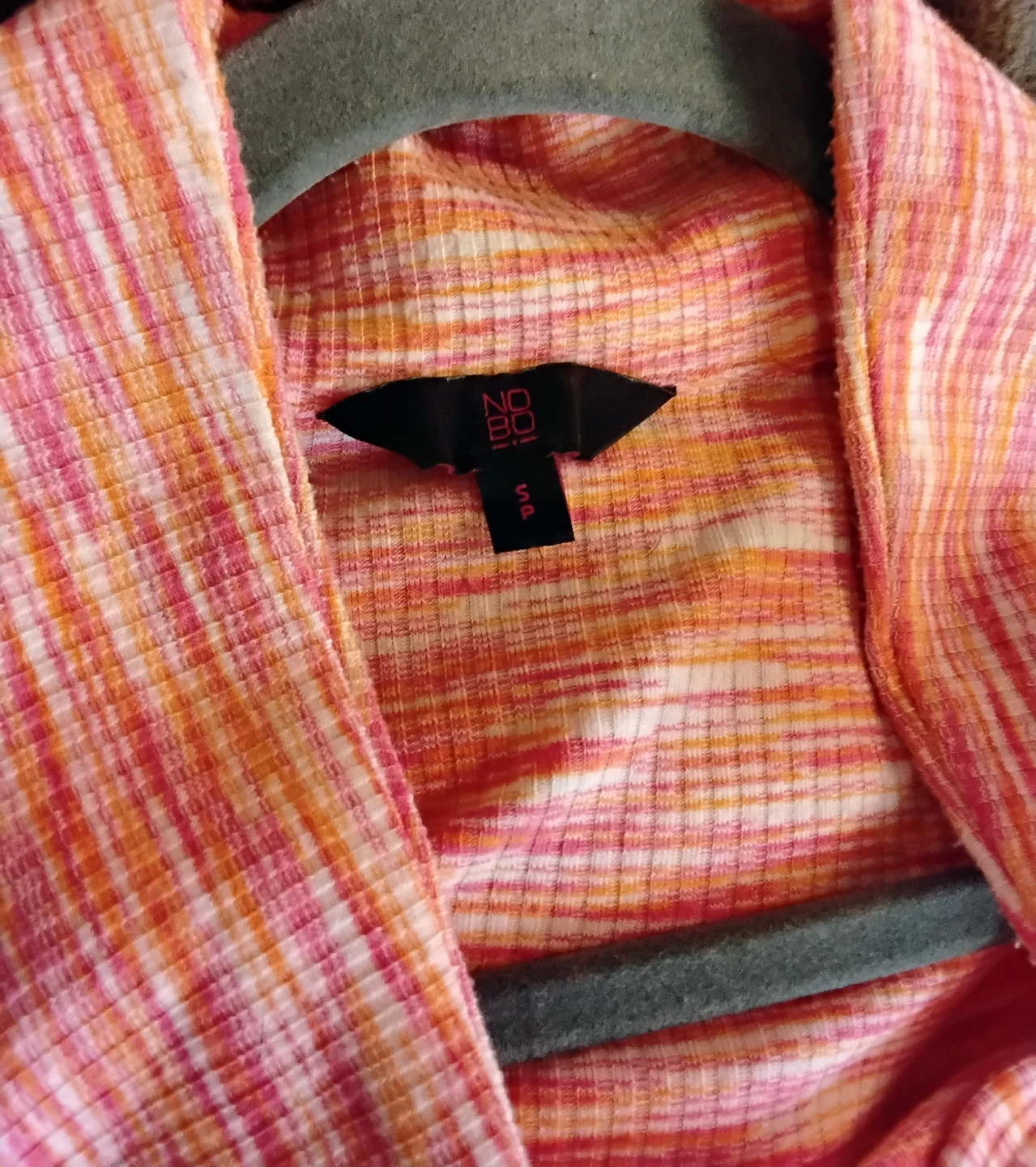 Ribbed V-Neck Top - Small - photo 2