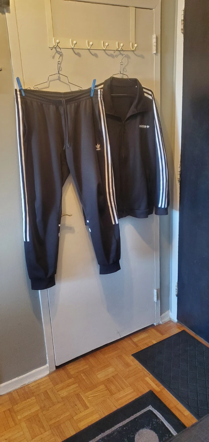 Men's  Original Adidas TrackSuit Size XL