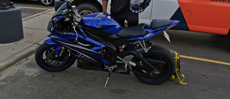 Blue Yamaha R6 Sportbike Motorcycle