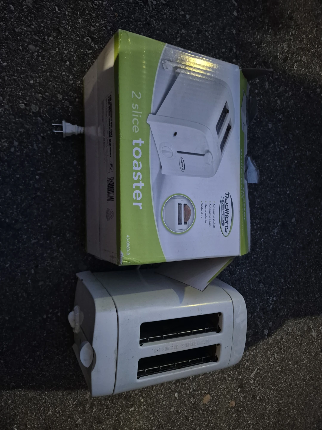 Traditions 2 Slice Toaster