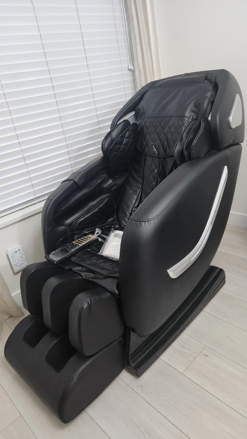 Black Luxury Massage Chair