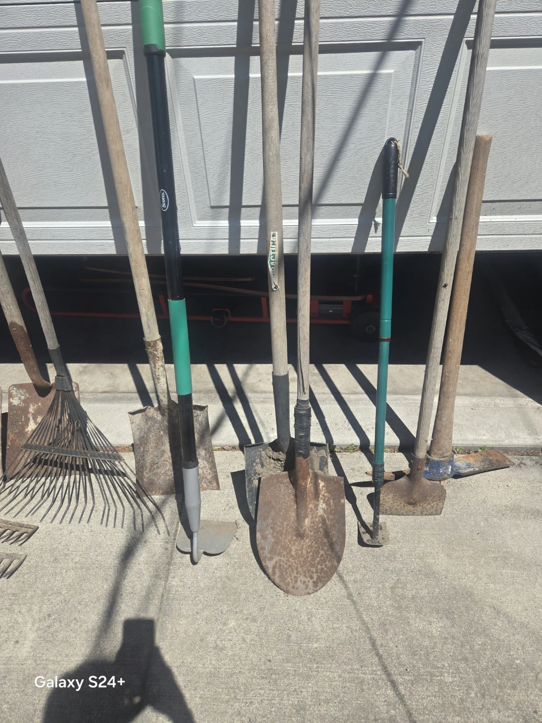 Assorted Garden Tools - photo 4