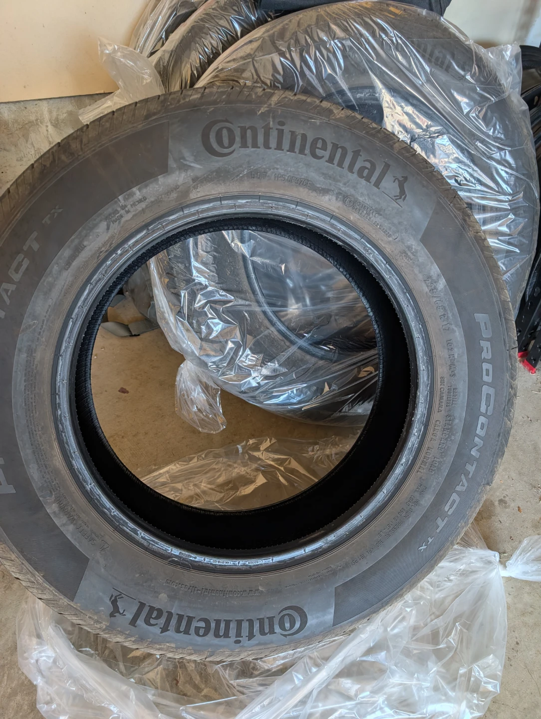 Continental ProContact TX Tire 225/65 R17 102H - photo 3